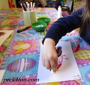 Spring Preschool Bulletin Board foot print Robin glue
